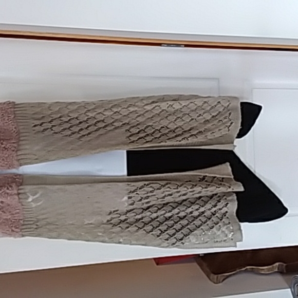 Recycled handmade reversible vest - Picture 3 of 5